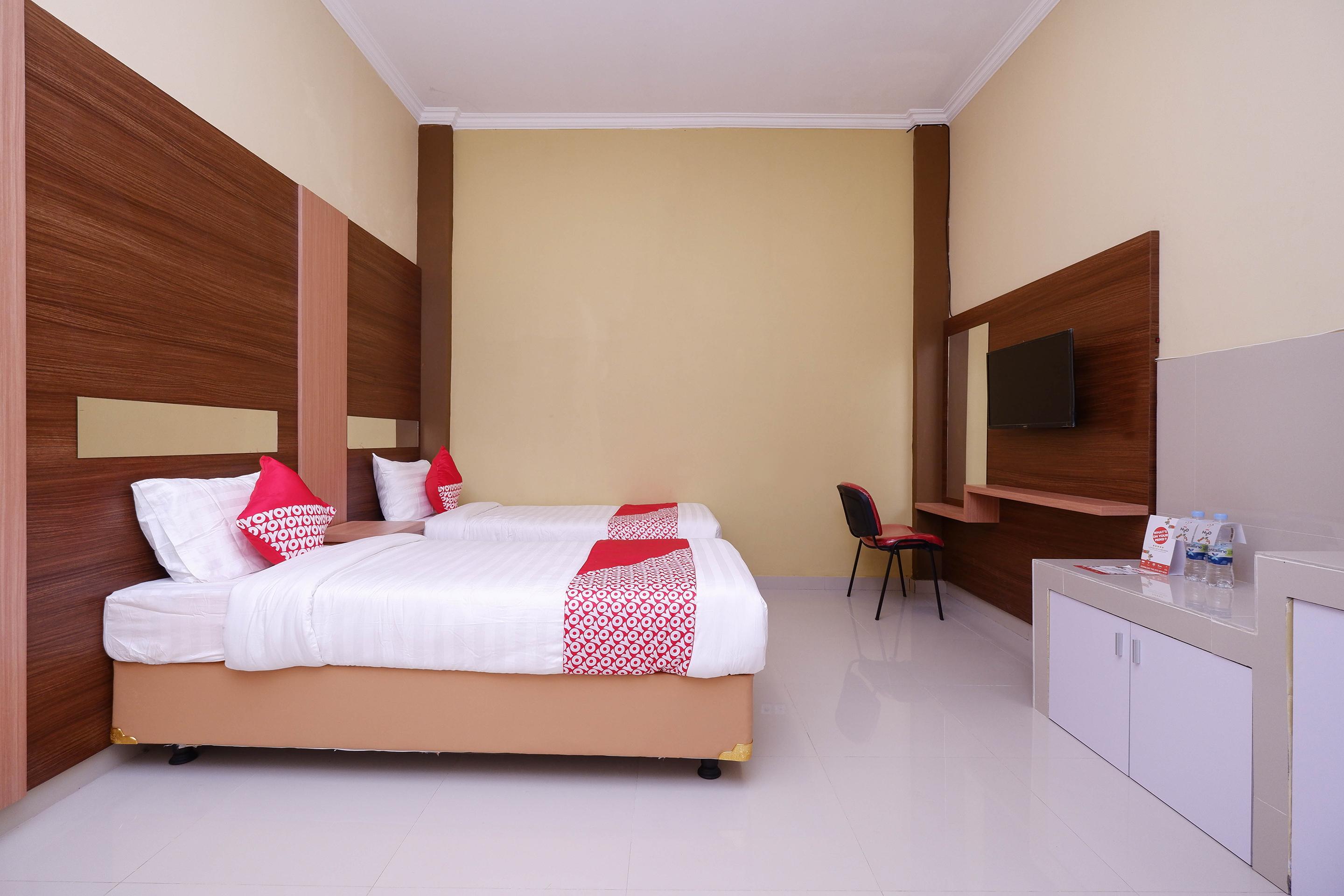 Hotel Super Oyo 1506 Shabrina 2 Syariah Solo Exterior foto
